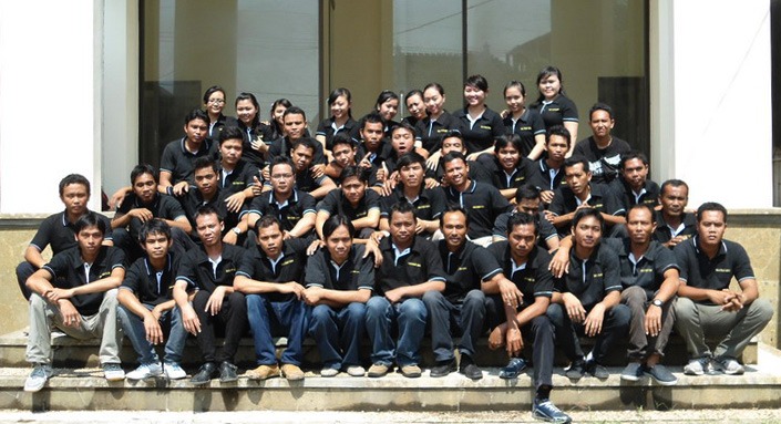 Our professional cargo packing team